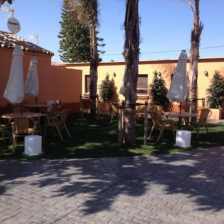 Estudio con jardincito privado barbacoa y piscina compartida para parejas Cádiz Exterior foto