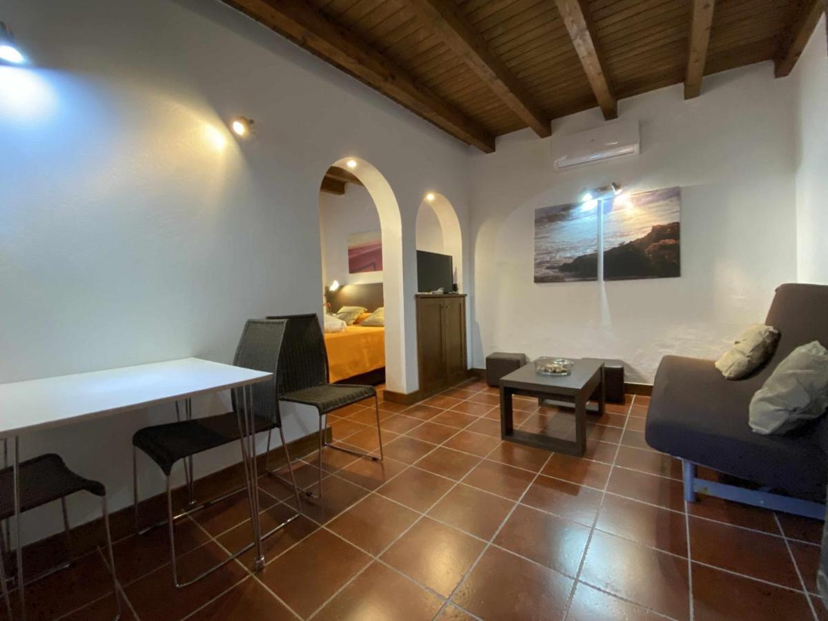 Estudio con jardincito privado barbacoa y piscina compartida para parejas Cádiz Exterior foto