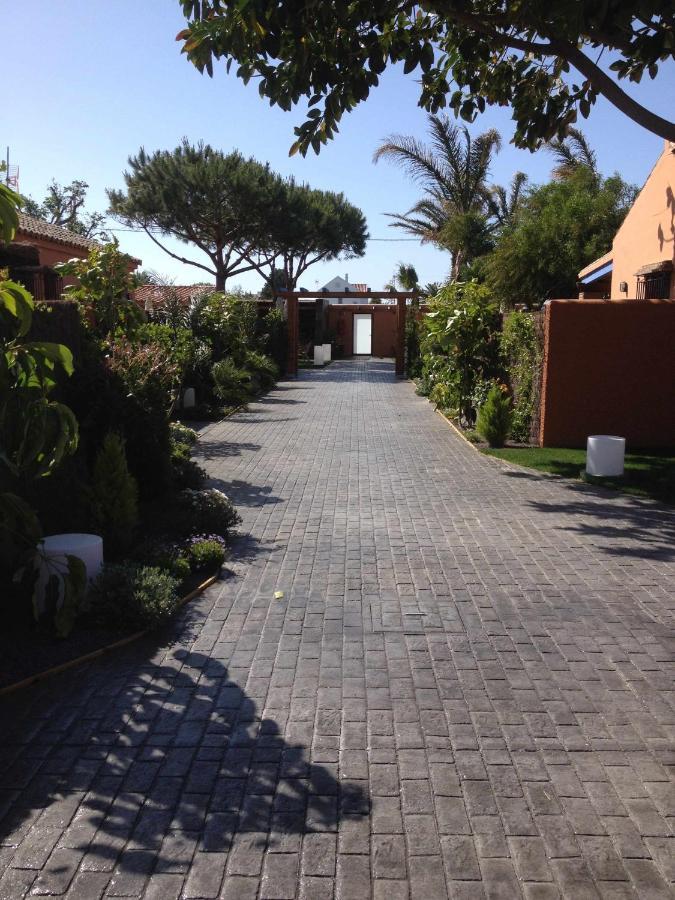 Estudio con jardincito privado barbacoa y piscina compartida para parejas Cádiz Exterior foto